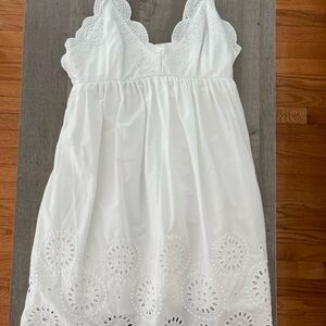 Abercrombie xsp white sundress with adjustable straps and pockets